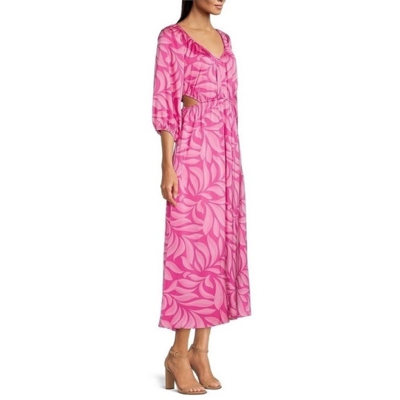 Taylor
Printed V-Neck Long Sleeve Side Cut Out Midi Dress - Picture 1 of 11
